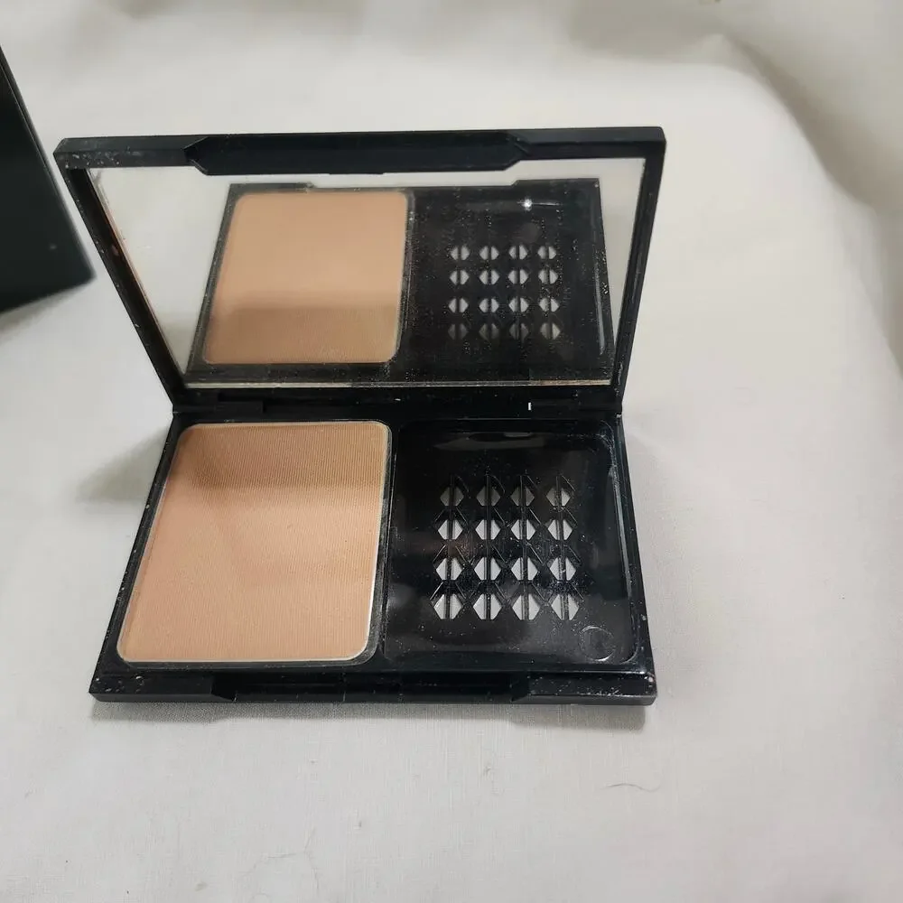 Pressed Powder Pola Cerian .38 Oz Natural Beige Mirrored Compact D2